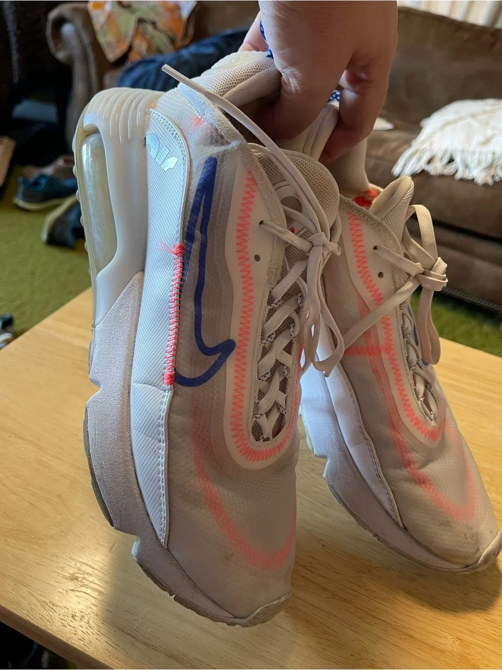 Nike Air Max 2090 White Racer Blue Flash Crimson CT1290 100 Women's Sz 10